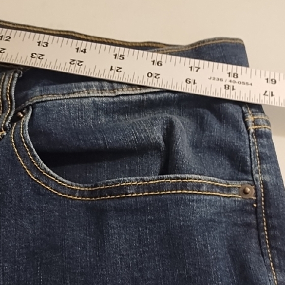 Dark Denim Stretch Jeans Classic Relaxed Everyday Jean - Picture 5 of 12